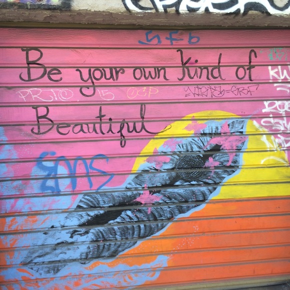 Meet your Posher, Melissa - Picture 1 of 1